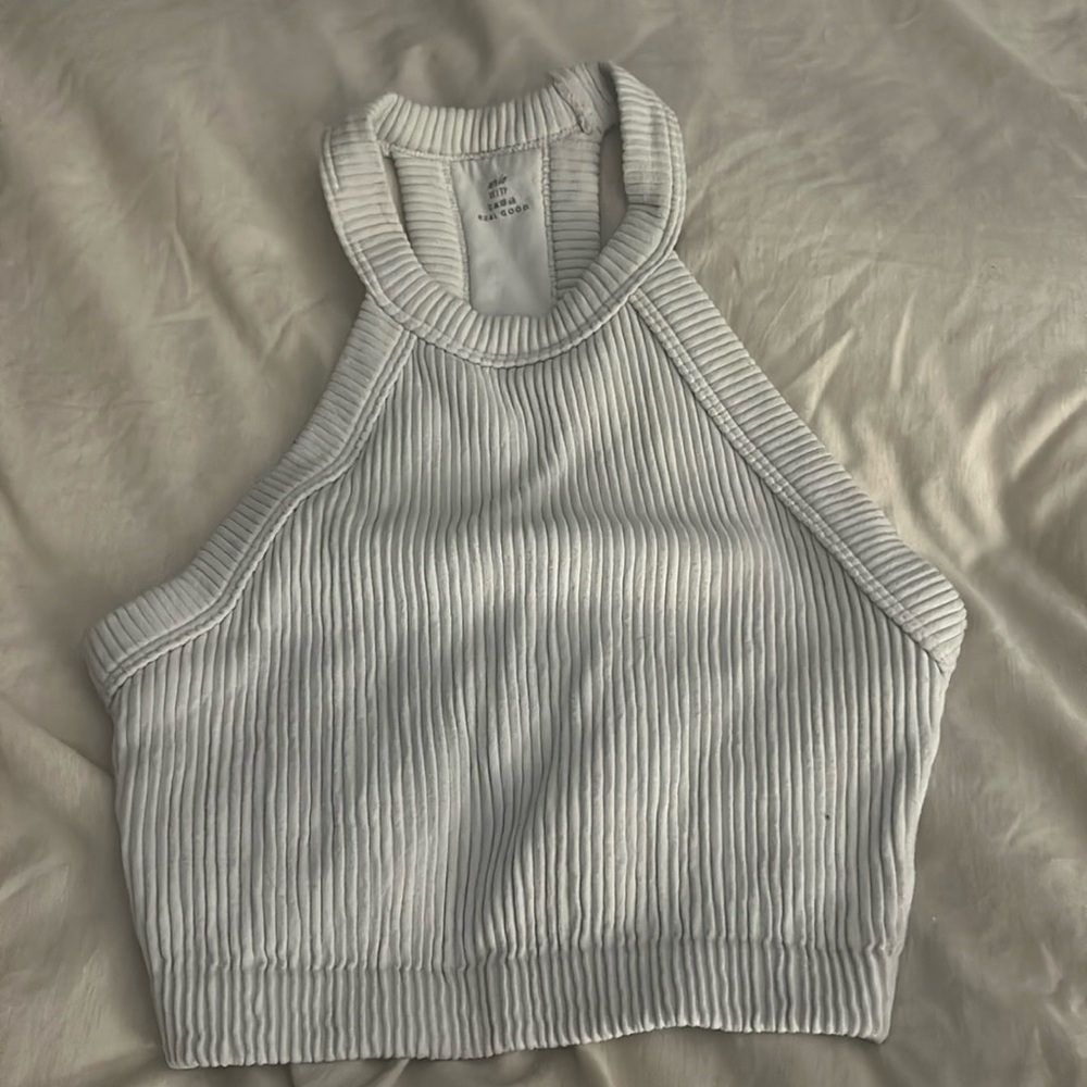 Cute crop/not top fun to wear